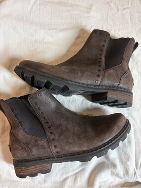 Sorel Lennox Chelsea Ankle Boots